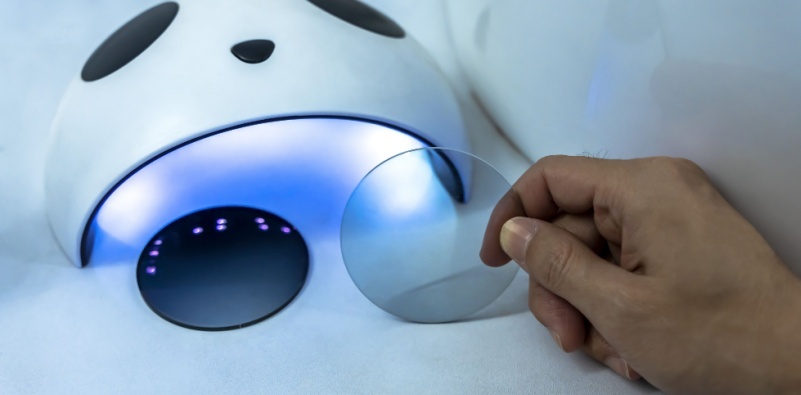 Photochromic lens technology