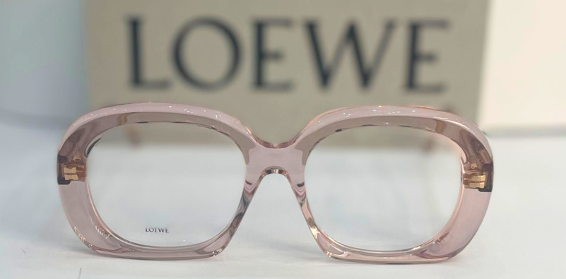 oversized glasses
